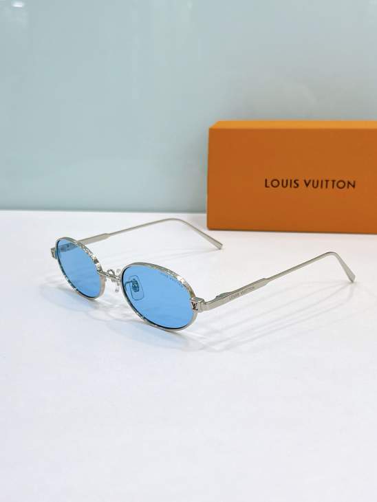 Picture of Louis Vuitton Sunglasses _SKUfw80537225fw